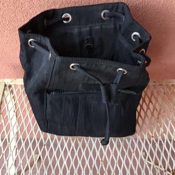 🐳Black mini backpack🐳 - Picture 3 of 3